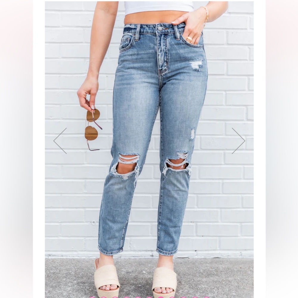 Pink Lily Nature Denim Libby Medium Wash Distressed Boyfriend Jeans NWT